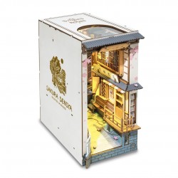 Sakura Densya. Separa libros.